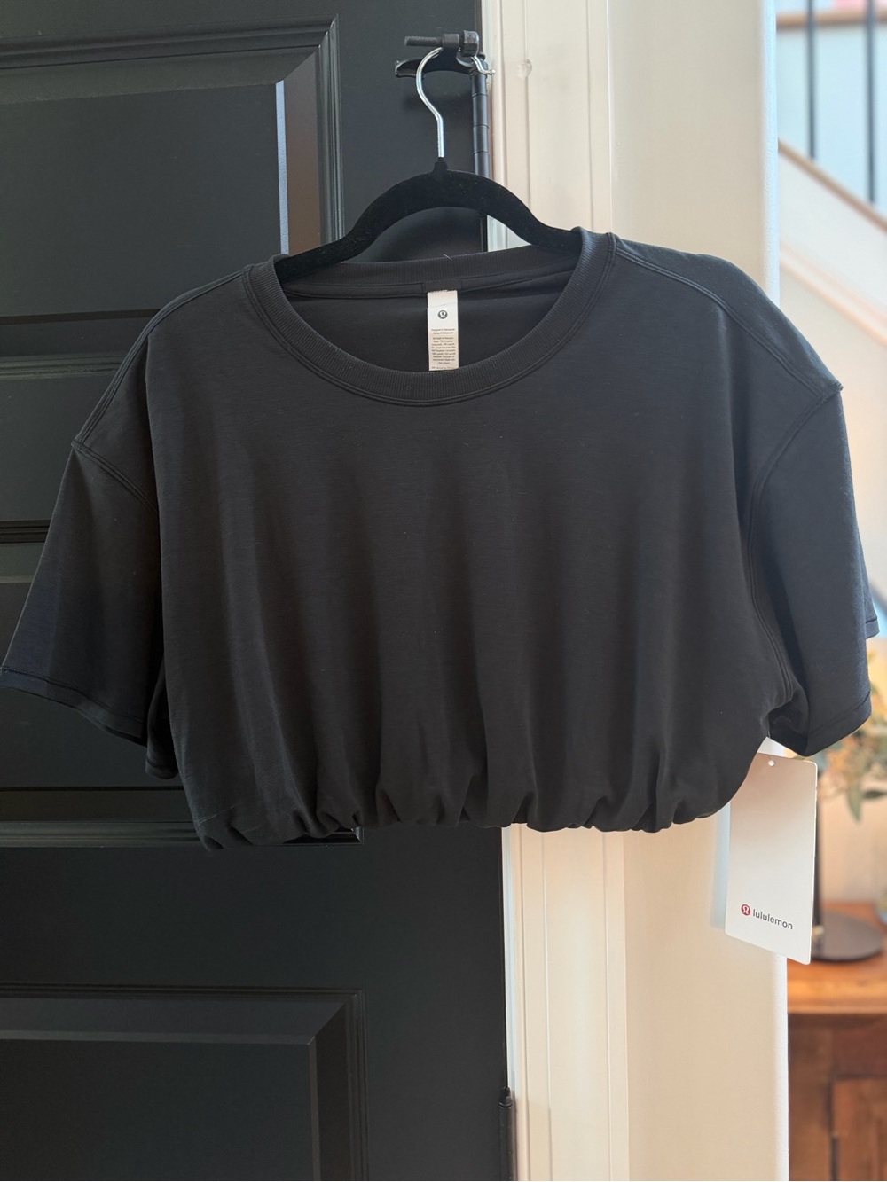 LULULEMON cropped t shirt